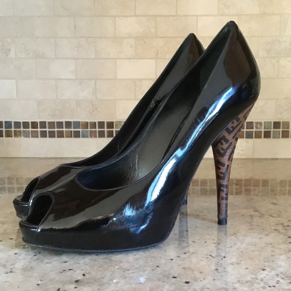 Authentic Fendi Black Patent Leather Spuntata Vernice Peep Toe Platform Pumps - Picture 8 of 15